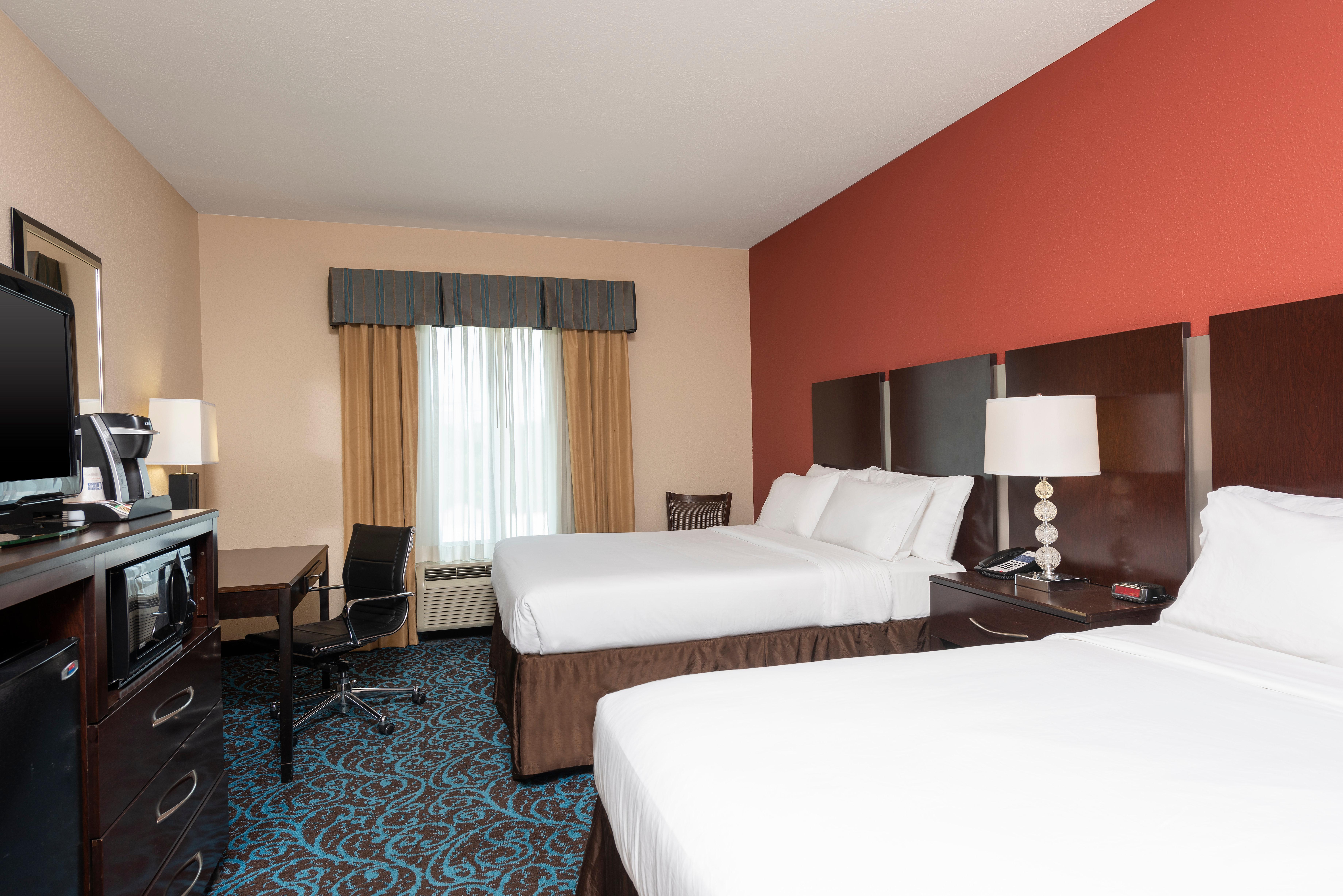 Holiday Inn Express & Suites - New Philadelphia Southwest, An Ihg Hotel Exteriér fotografie
