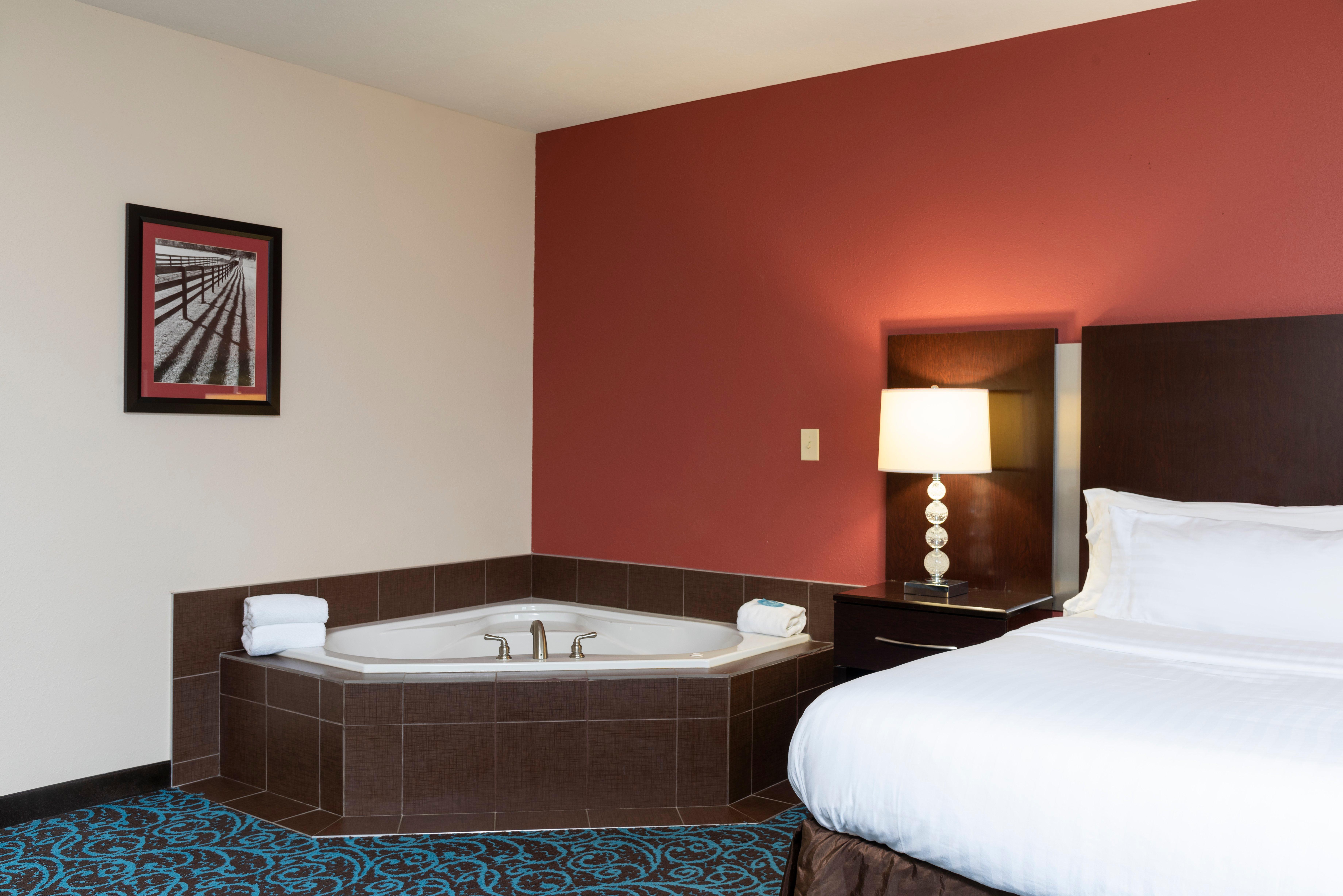 Holiday Inn Express & Suites - New Philadelphia Southwest, An Ihg Hotel Exteriér fotografie