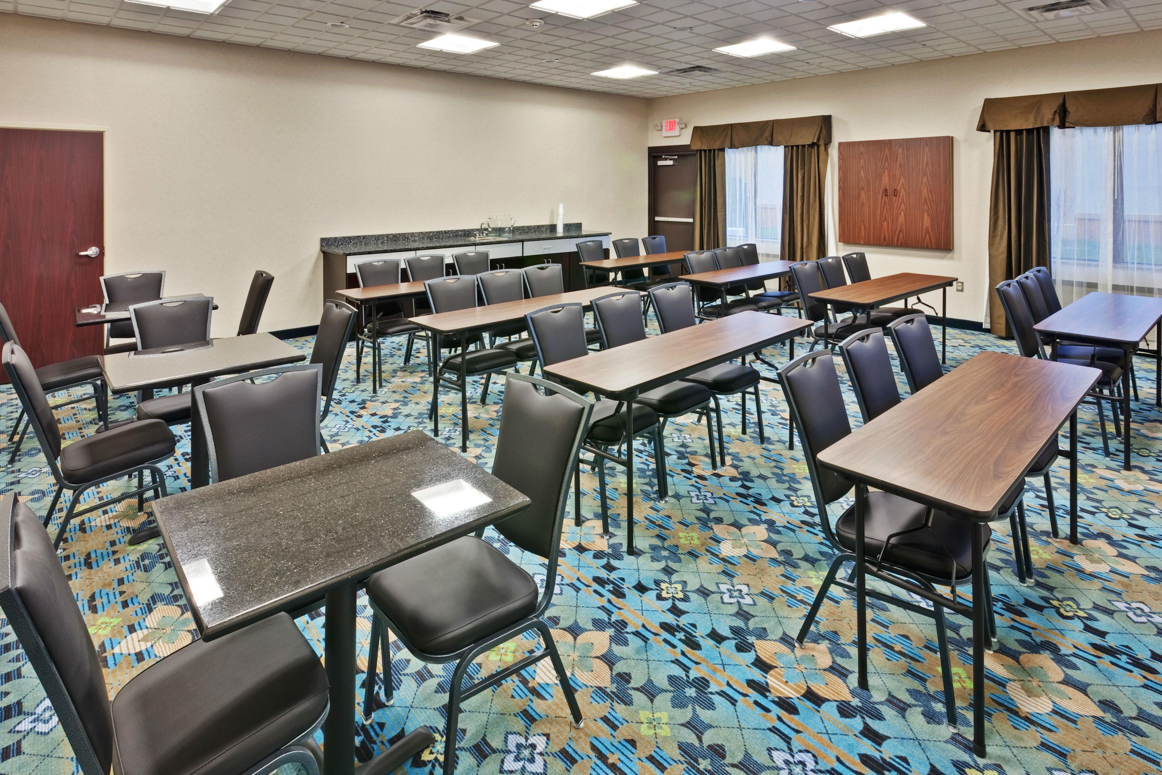 Holiday Inn Express & Suites - New Philadelphia Southwest, An Ihg Hotel Exteriér fotografie