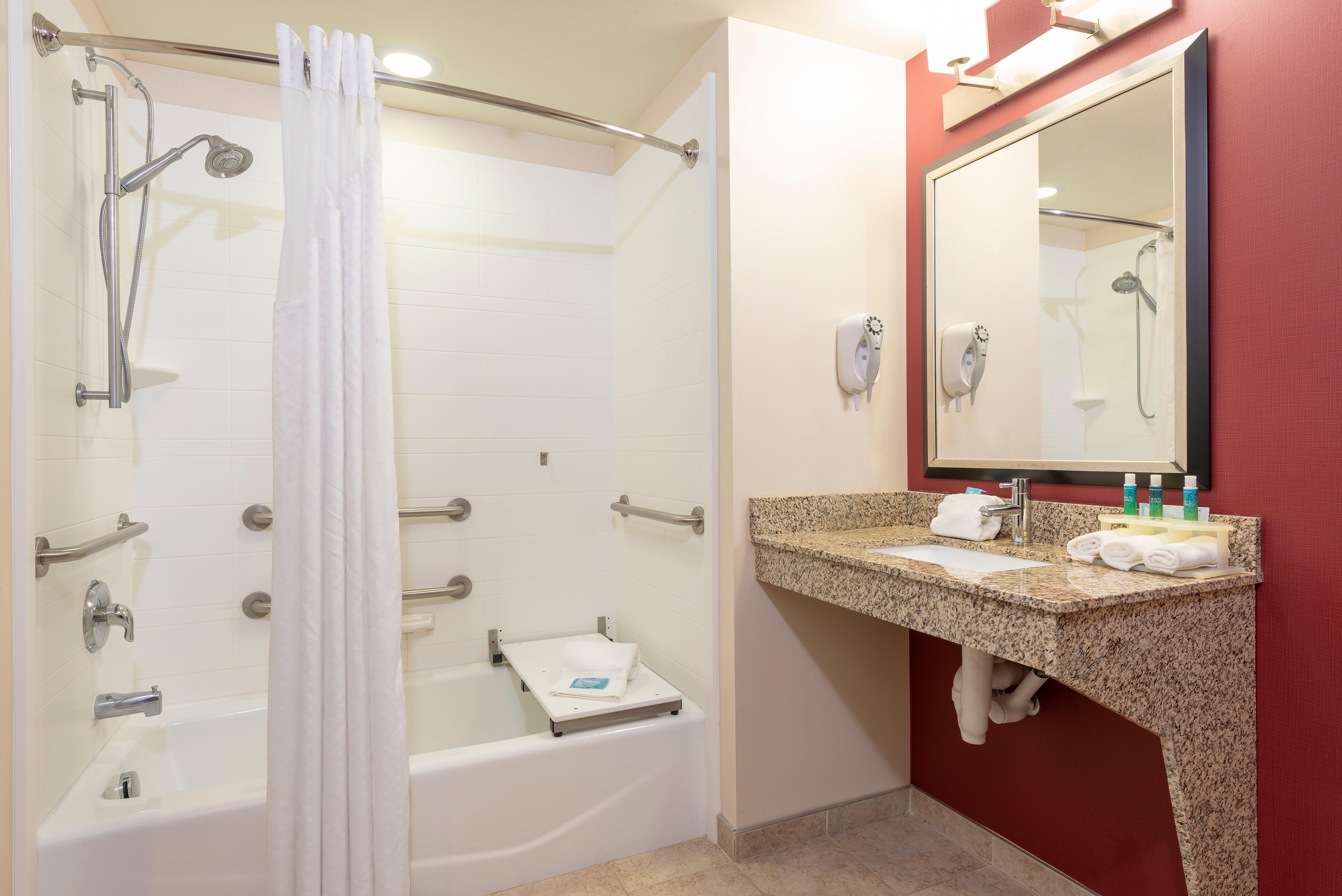 Holiday Inn Express & Suites - New Philadelphia Southwest, An Ihg Hotel Exteriér fotografie